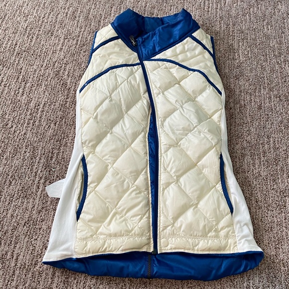 Lulu Lemon Reversible Vest - Picture 6 of 7